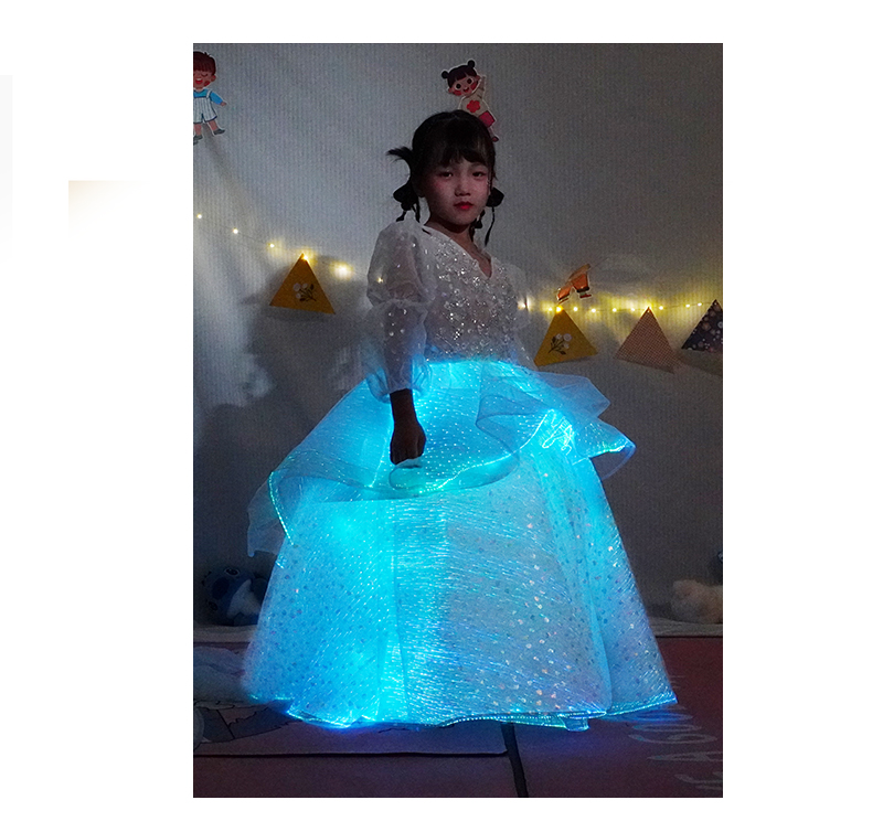 Light up the children's skirts