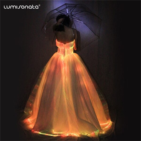 Light-up dress, Sparkle a stunning light-up wedding dress - Lumisonata - Image 4