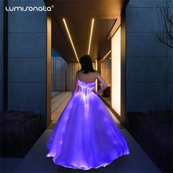 Light-up dress, Sparkle a stunning light-up wedding dress - Lumisonata - Image 5
