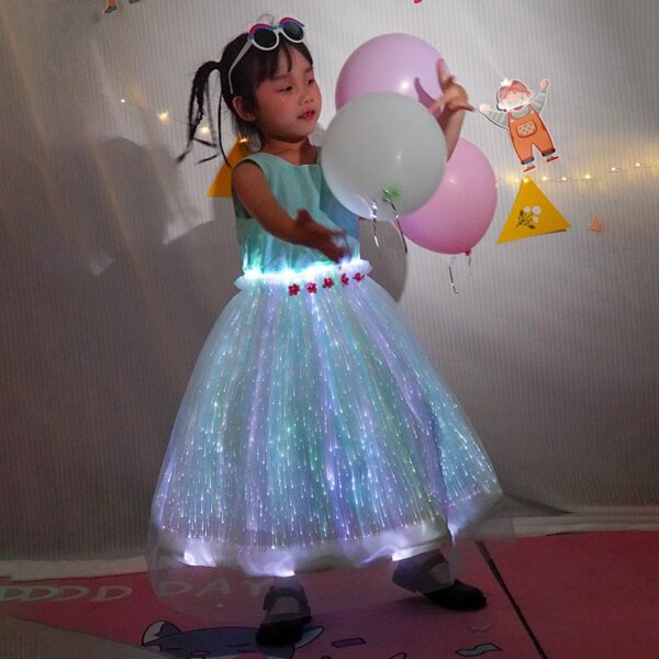 Pleated little princess children's skirt - Image 3