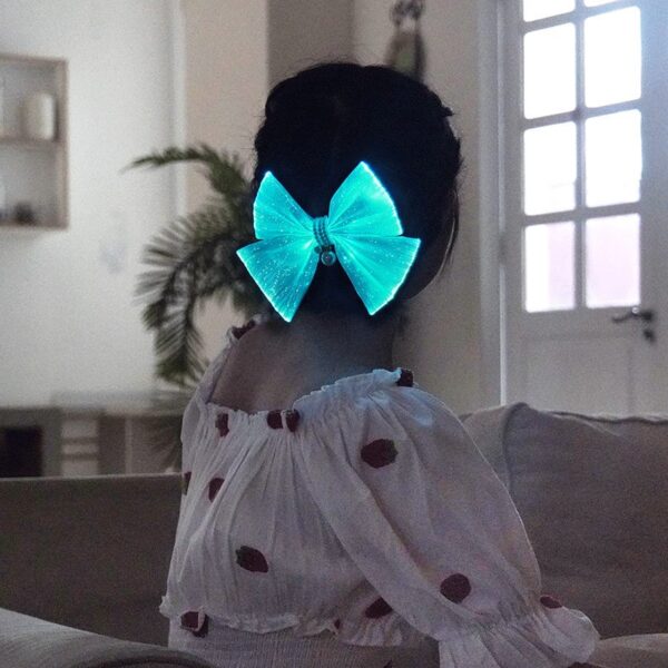 Pearl Hair Clip, Light Up Butterfly Hair Clip: Stylish and Unique Hair Accessory - Lumisonata - Image 4